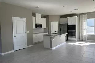 19052 Pebble Wood Ln, Spring Hill, FL 34610 - Photo 2
