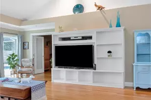 10212 Newport Cir, Tampa, FL 33612 - Photo 18