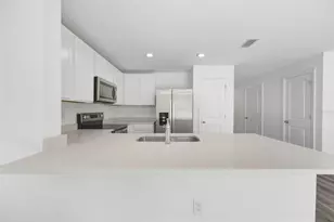 455 Warm Heron Pl, Ruskin, FL 33570 - Photo 10