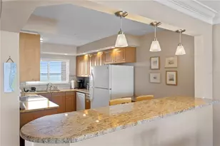 1290 Gulf Blvd, Clearwater, FL 33767 - Photo 14