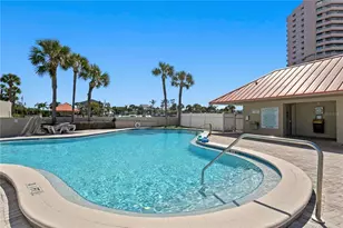 1290 Gulf Blvd, Clearwater, FL 33767 - Photo 32