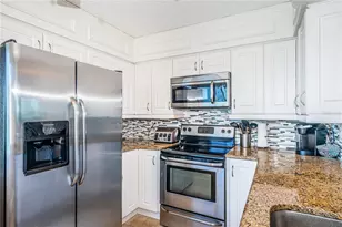 5541 Puerta Del Sol Blvd S, Saint Petersburg, FL 33715 - Photo 8