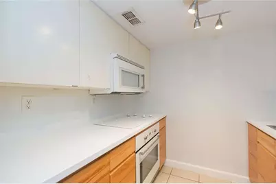 5221 Bayshore Boulevard #19, Tampa, FL 33611 - Photo 8