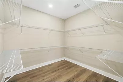 213 W Giddens Avenue, Tampa, FL 33603 - Photo 20