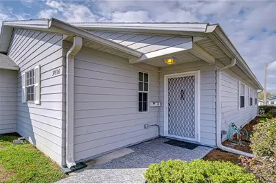 37416 Teaberry Loop, Zephyrhills, FL 33542 - Photo 2