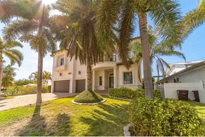 824 Island Way, Clearwater Beach, FL 33767 - Photo 10