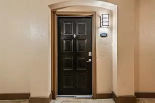 4221 W Spruce St, Tampa, FL 33607 - Photo 2