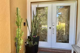 31244 Crestmont Ct, Wesley Chapel, FL 33543 - Photo 6