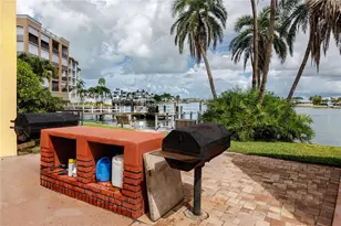 282 Treasure Island Causeway, Saint Petersburg, FL 33706 - Photo 30