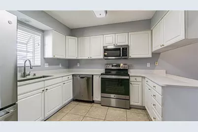 11048 Moshie Lane, San Antonio, FL 33576 - Photo 8