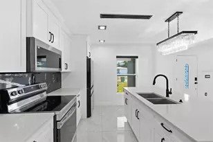 10104 N Dartmouth Ave, Tampa, FL 33612 - Photo 20