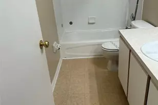 2113 Fluorshire Dr, Brandon, FL 33511 - Photo 14