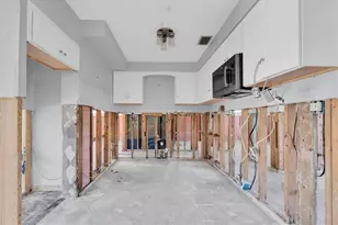 735 Snell Isle Blvd NE, Saint Petersburg, FL 33704 - Photo 8