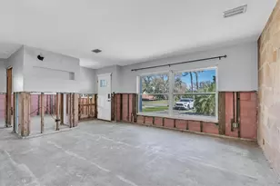 735 Snell Isle Blvd NE, Saint Petersburg, FL 33704 - Photo 6