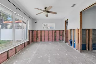 735 Snell Isle Blvd NE, Saint Petersburg, FL 33704 - Photo 12