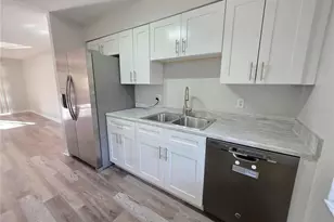 7604 Abbey Ln, Tampa, FL 33617 - Photo 12