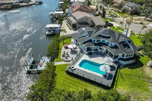 945 Bunker View Dr, Apollo Beach, FL 33572 - Photo 10