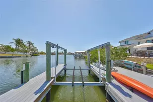 945 Bunker View Dr, Apollo Beach, FL 33572 - Photo 84