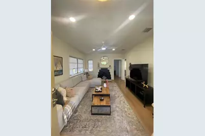 51 Aegean Avenue, Tampa, FL 33606 - Photo 2