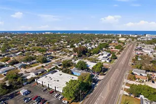 11696 Currie Ln, Largo, FL 33774 - Photo 30