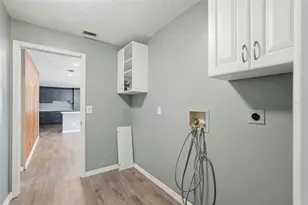 11696 Currie Ln, Largo, FL 33774 - Photo 20