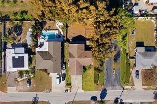 11696 Currie Ln, Largo, FL 33774 - Photo 28