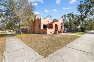 1900 17th St S, Saint Petersburg, FL 33712 - Photo 4
