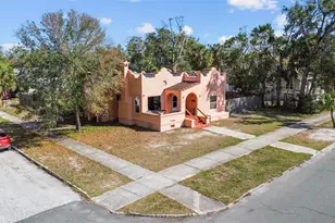 1900 17th St S, Saint Petersburg, FL 33712 - Photo 2