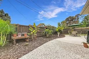 2400 Granada Cir W, Saint Petersburg, FL 33712 - Photo 54