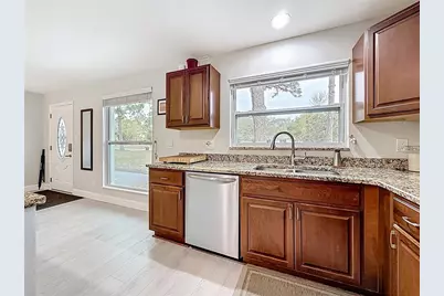 2400 Granada Circle W, Saint Petersburg, FL 33712 - Photo 8