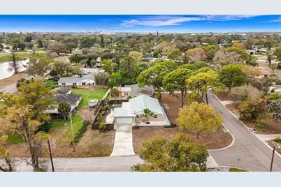 2400 Granada Circle W, Saint Petersburg, FL 33712 - Photo 70