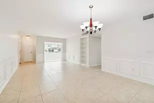 10375 Carrollwood Ln, Tampa, FL 33618 - Photo 12