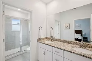 34196 Rogallo Ln, Wesley Chapel, FL 33545 - Photo 16