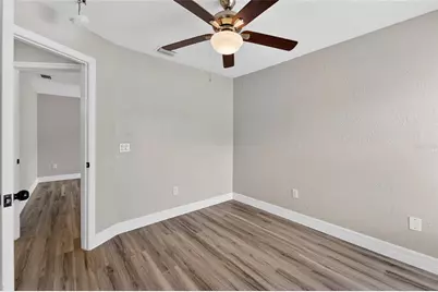 523 Napa Valley Circle, Valrico, FL 33594 - Photo 14