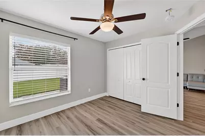 523 Napa Valley Circle, Valrico, FL 33594 - Photo 10