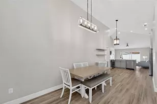 523 Napa Valley Cir, Valrico, FL 33594 - Photo 46