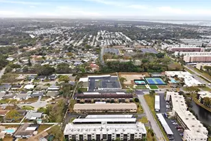 5925 Terrace Park Dr N, Saint Petersburg, FL 33709 - Photo 22