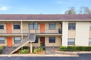 5925 Terrace Park Dr N, Saint Petersburg, FL 33709 - Photo 2