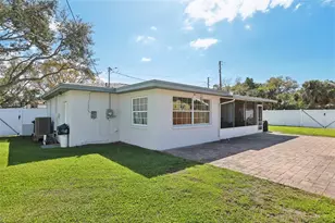 699 Pinellas Point Dr S, Saint Petersburg, FL 33705 - Photo 16