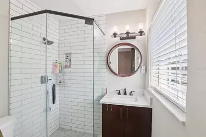 699 Pinellas Point Drive S, Saint Petersburg, FL 33705 - Photo 10