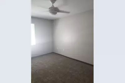 5652 18th Street, Zephyrhills, FL 33542 - Photo 10