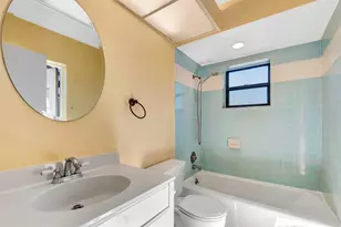 5017 80th Ave Cir E, Sarasota, FL 34243 - Photo 22