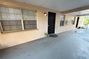 4718 Christa Ct, Tampa, FL 33614 - Photo 4