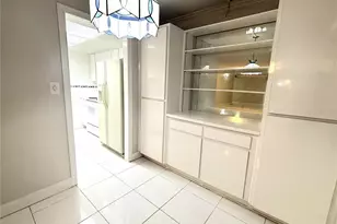 4718 Christa Ct, Tampa, FL 33614 - Photo 8