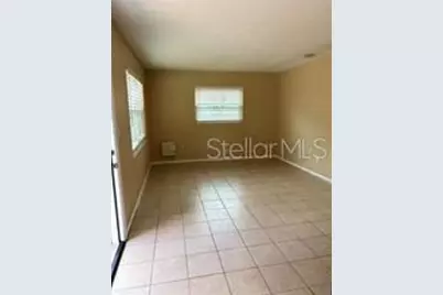 1427 15th Street S, Saint Petersburg, FL 33705 - Photo 2