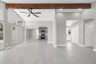 729 Spanish Main Dr, Apollo Beach, FL 33572 - Photo 4