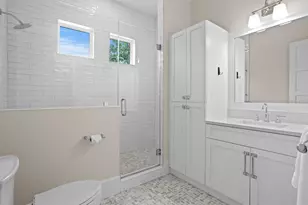 534 Ladrone Ave, Tampa, FL 33606 - Photo 68