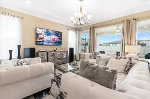 3963 Empoli Ct, Wesley Chapel, FL 33543 - Photo 10
