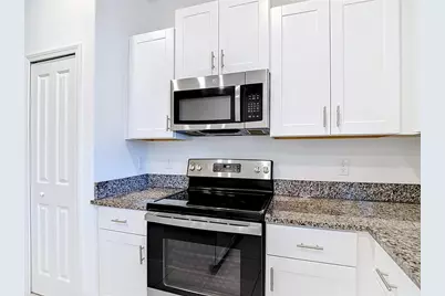 840 Tennyson Mill Circle, Tampa, FL 33619 - Photo 8