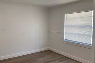 7407 S 33rd Ave S, Tampa, FL 33619 - Photo 12